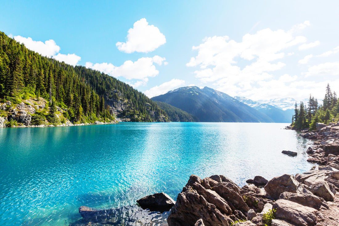Hiking to the turquoise waters of the picturesque Garibaldi Lake near Whistler, BC 2000pc Puzzle