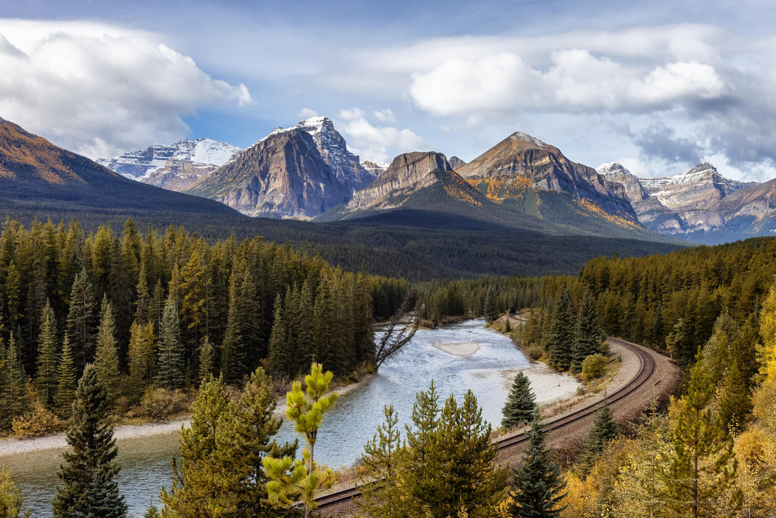 Lake Louise, Banff National Park, Alberta 2000pc Puzzle
