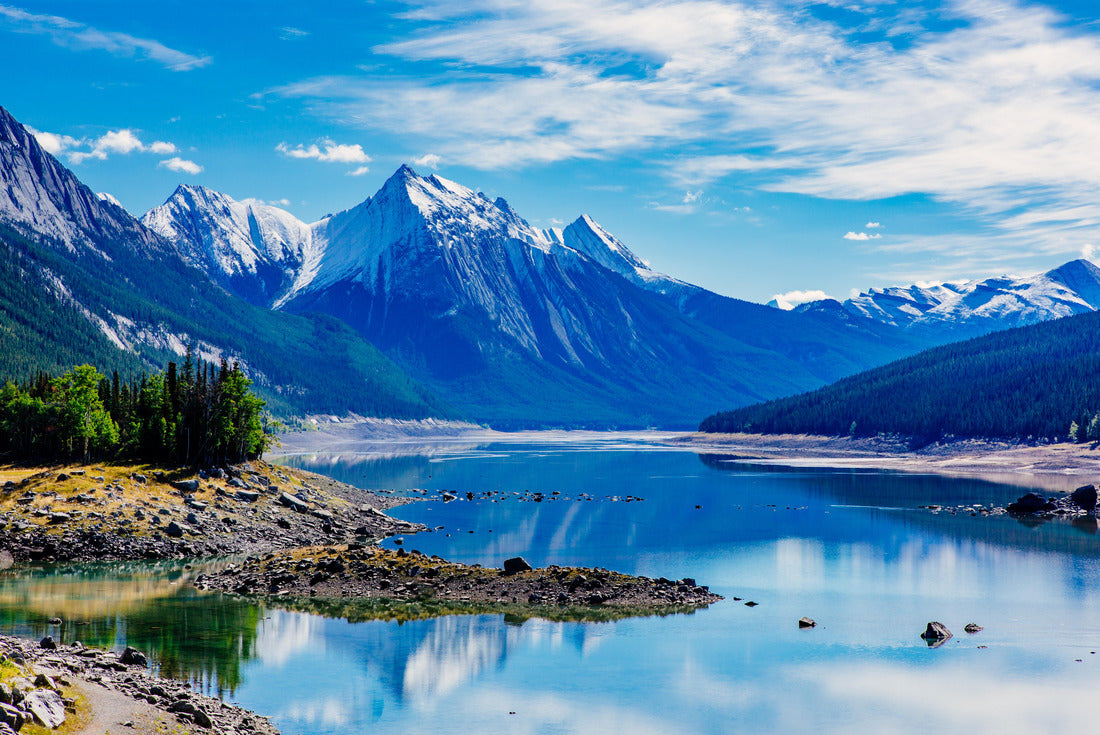 ImagiCan Jigsaw Puzzle Helmcken Falls is a 141-meter-high waterfall on the Murtle River 2000 pieces