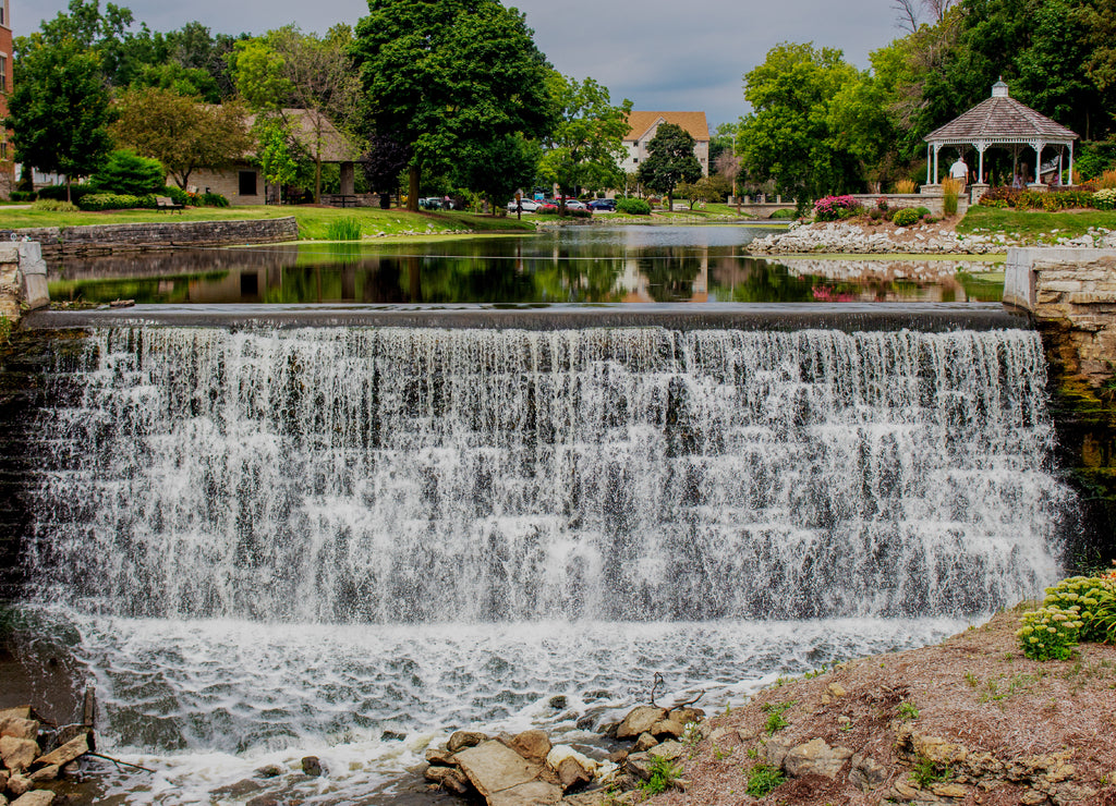 Waterfall, Dam in Menomonee Falls, Wisconsin