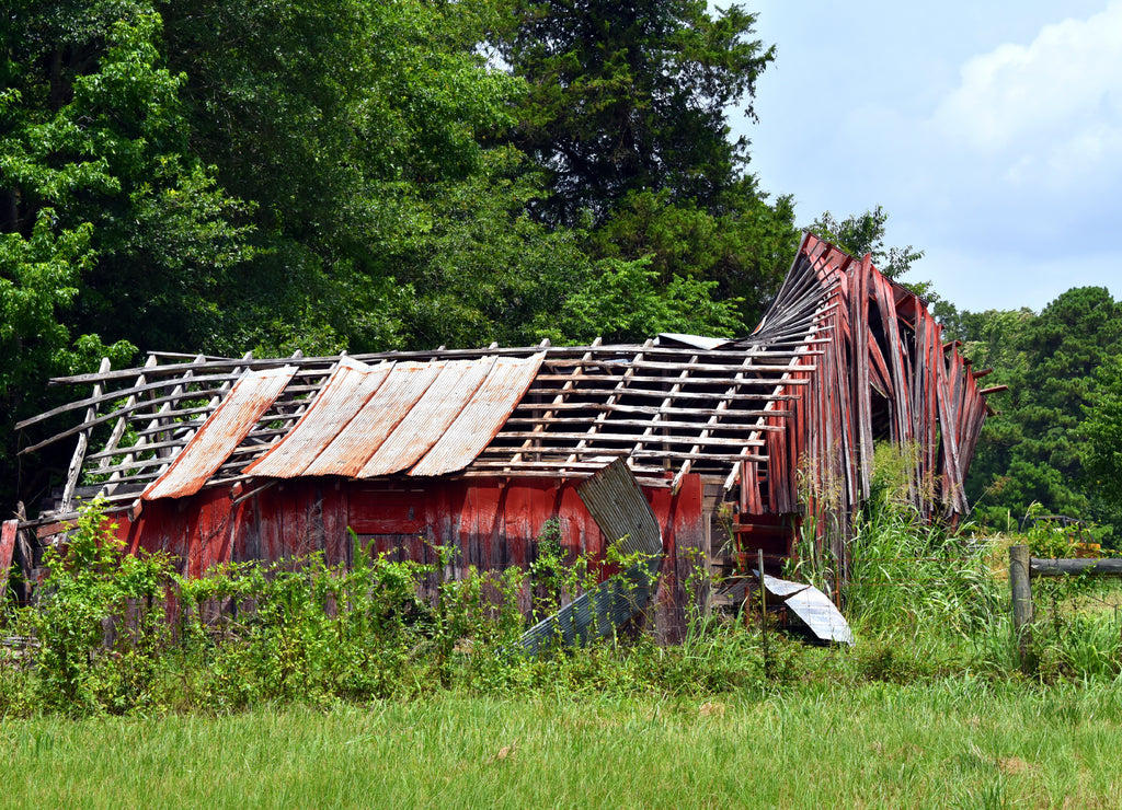 Arkansas Farm in Disrepair