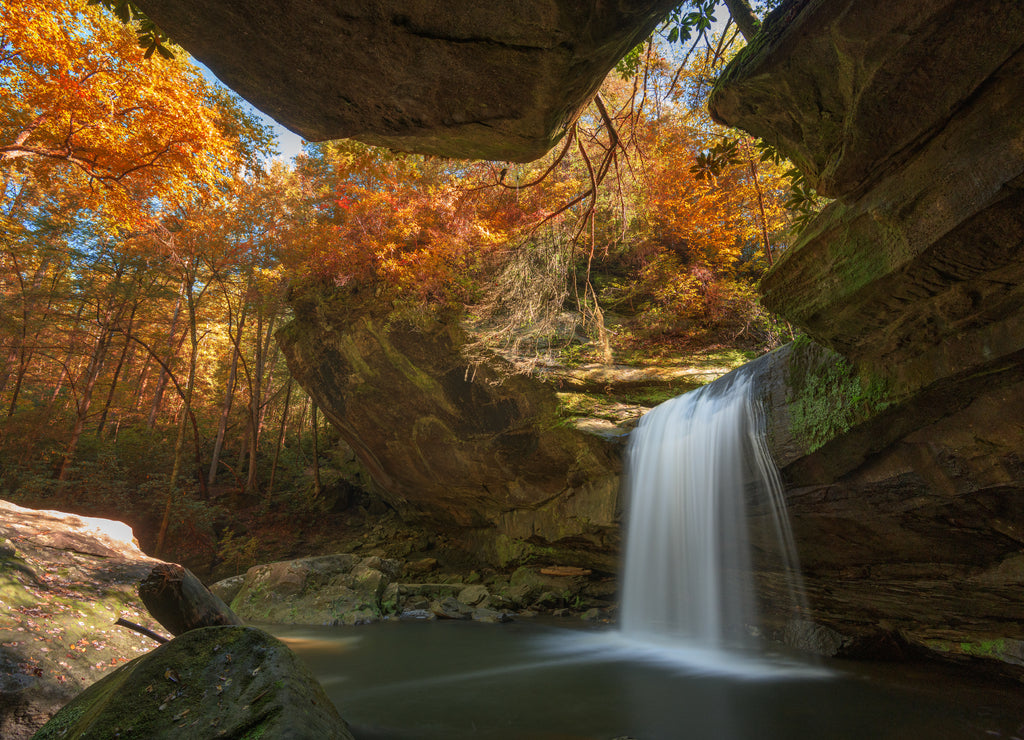 Dog Slaughter Falls in Daniel Boone National Forest, Kentucky, USA