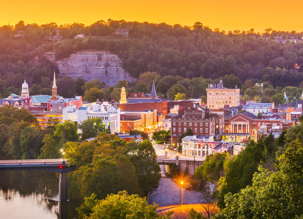 Frankfort, Kentucky, USA Town Skyline