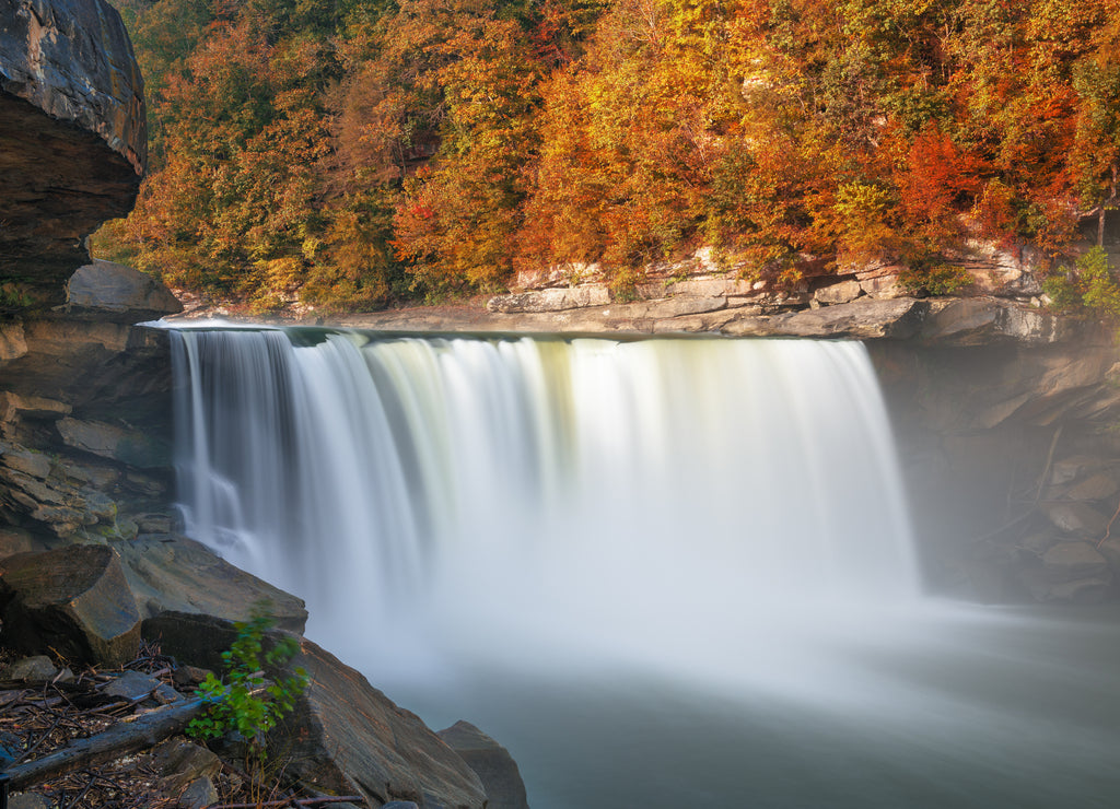 Cumberland Falls State Resort Park, Kentucky, USA