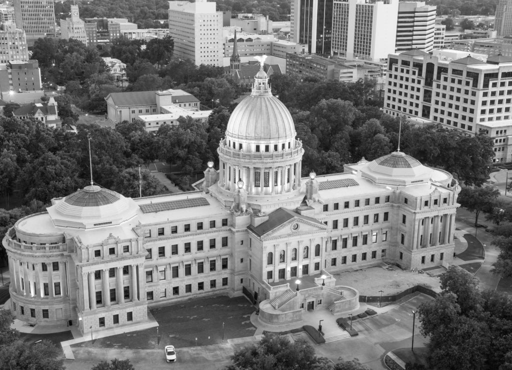 Jackson, Mississippi, USA skyline over the Capitol Building in black white