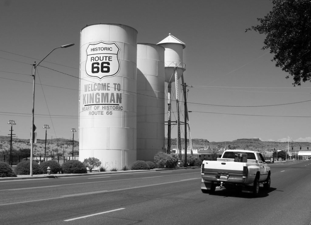 Route 66 à Kingman (Arizona) in black white