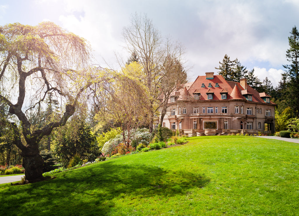 Lawn and building of Pittock Mansion museum, Portland, Oregon,a USA