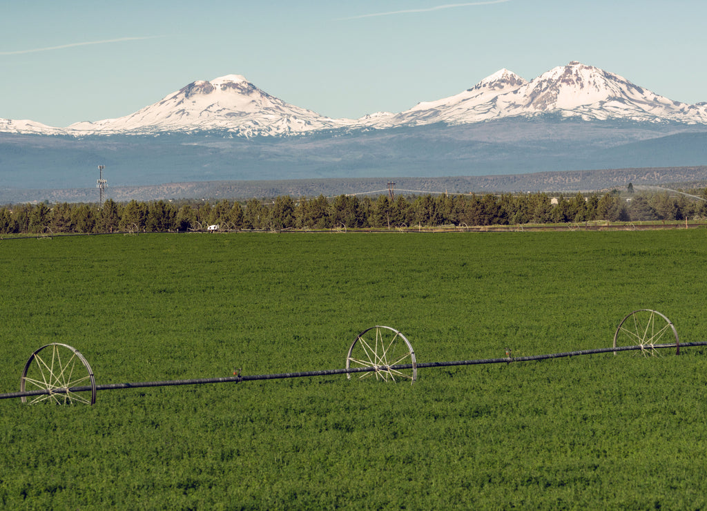 Three Sisters Stands Majestic Oregon Cascade Mountain Range