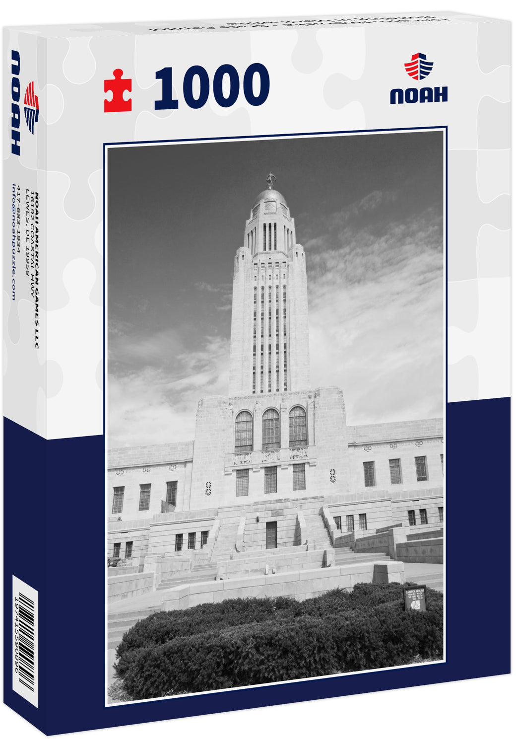 Lincoln, Nebraska - State Capitol Building in black white