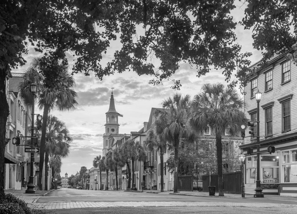 Charleston, South Carolina, USA in black white