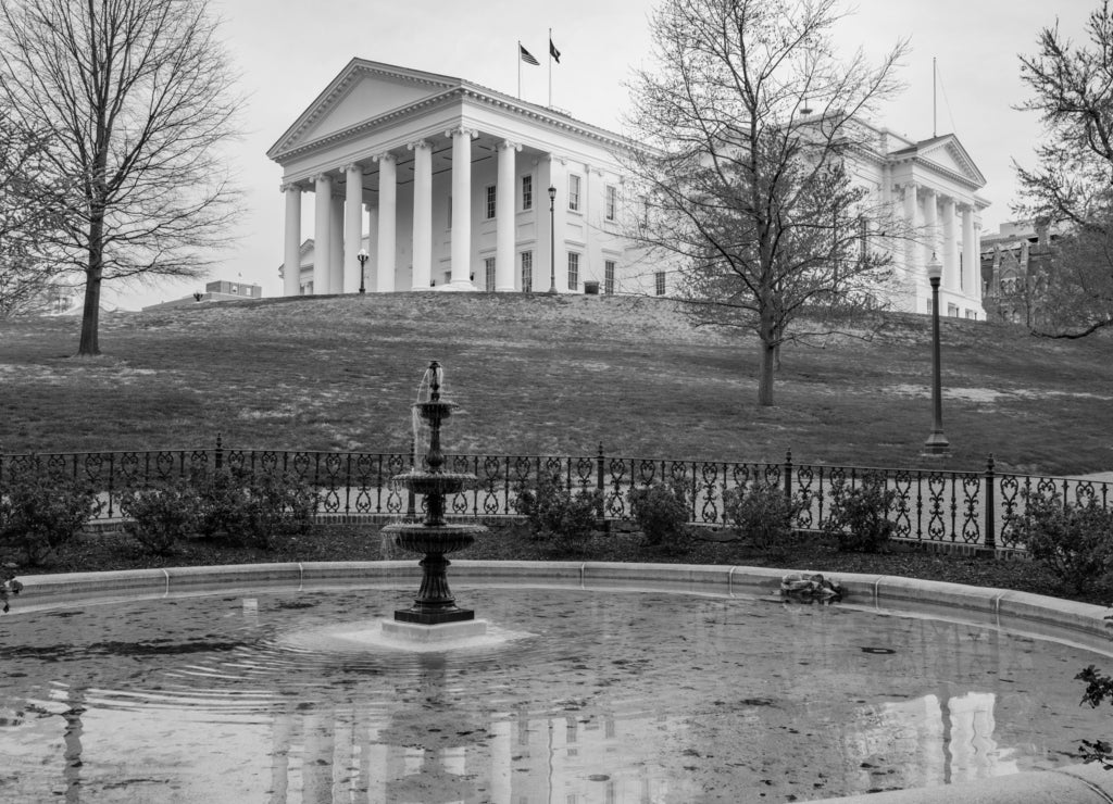 Water fountain at Virginia State Capitol Building in Richmond in black white