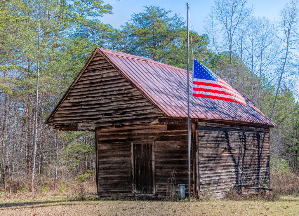 Weathered wood cabin, Dahlonega, Georgia, USA