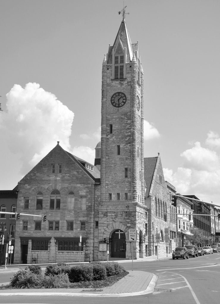 First Baptist Church in Public Square in downtown Watertown, Upstate New York, USA in black white