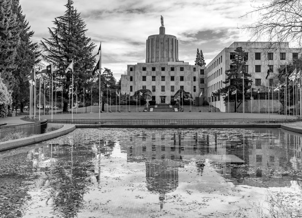 Oregon State Capitol building in black white