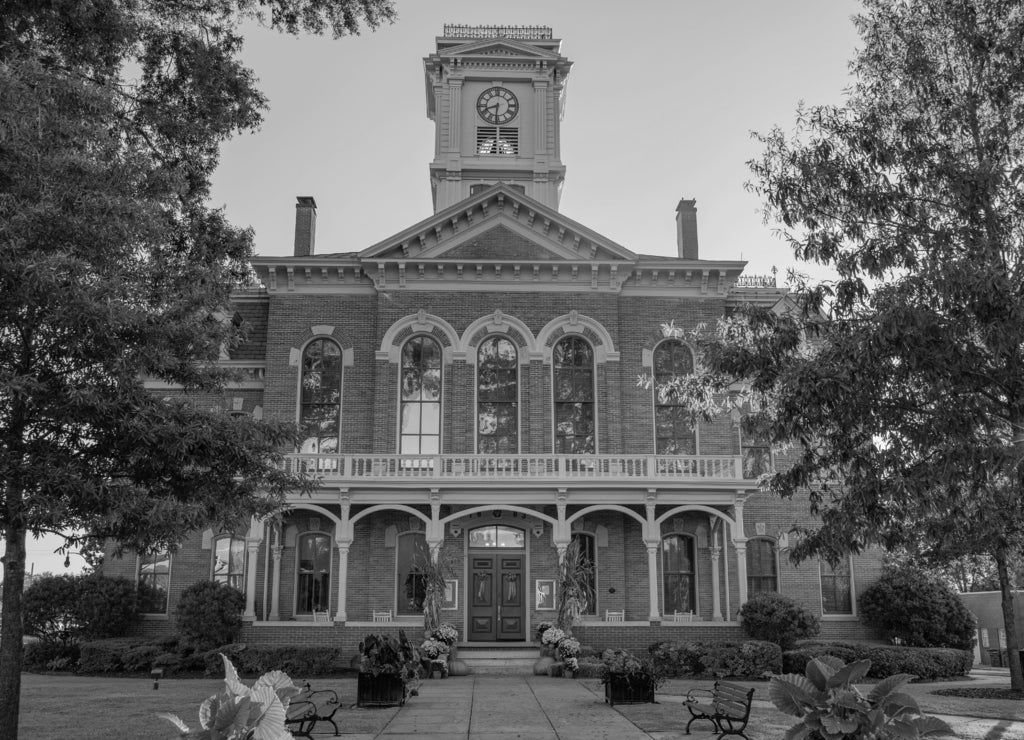 Walton County Courthouse, Georgia in black white