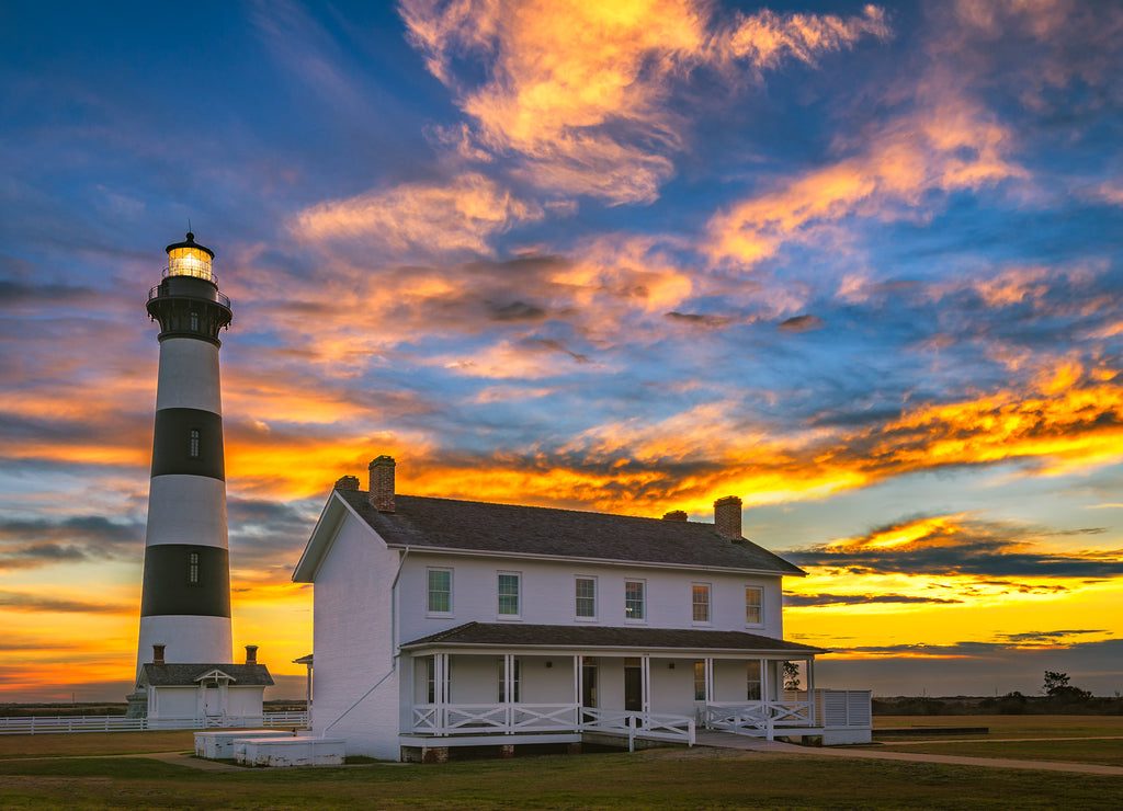 Scenic sunrise, Bodie Lighthouse, Outer Banks North Carolina
